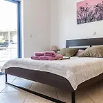 Nenes Apartment *