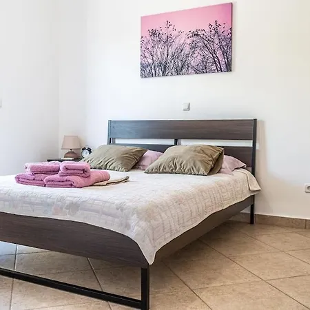 Διαμέρισμα Nenes *